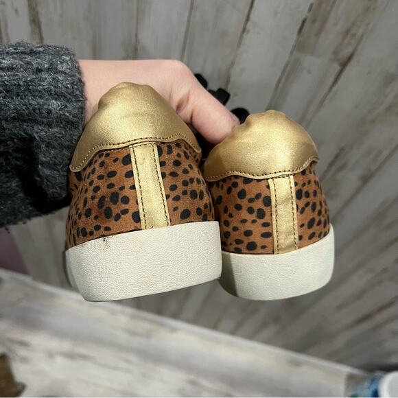 Journee Collection Destany Cheetah Animal Print Sneakers - Picture 4 of 6